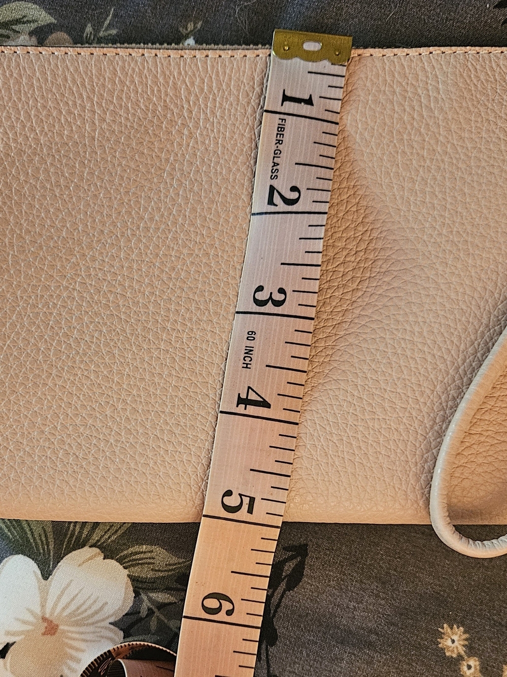 Coach✨️Signature Zip Wristlet in Pastel Pink/Beige - Picture 7 of 7